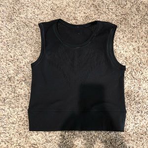 Athleta Ujjayi crop workout top.